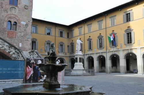 Alla scoperta di Prato - P.zza del Comune